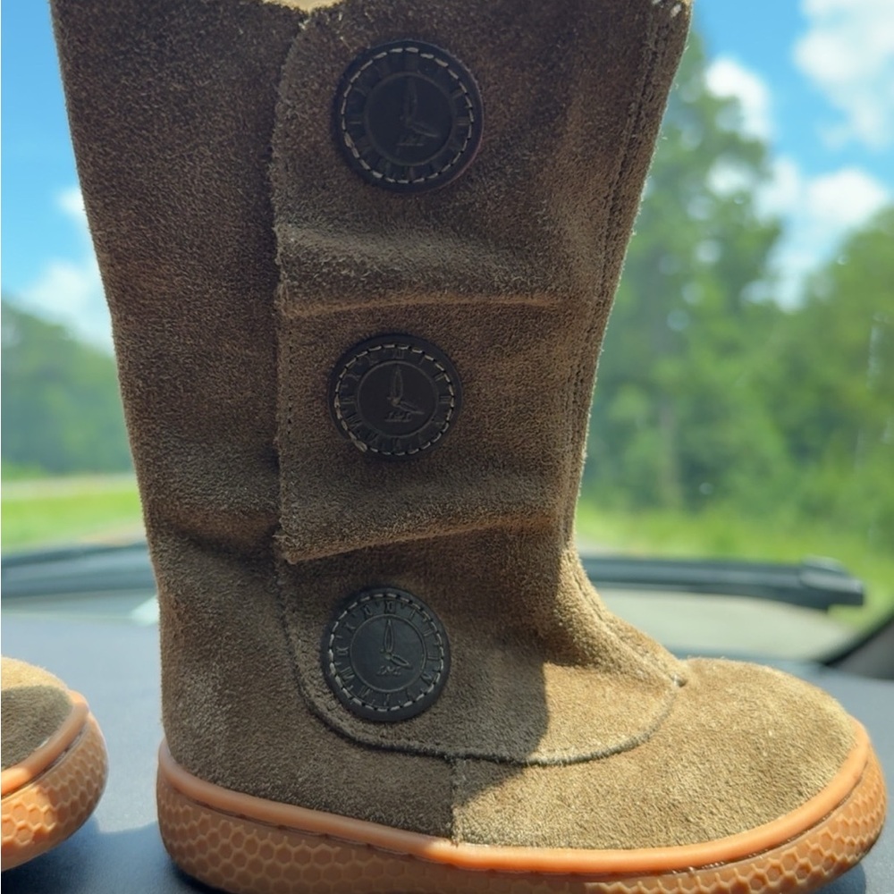 Livie & Luca Tan Suede Kids Boots size 4